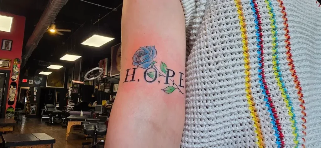Lucky Gal Tattoo & Piercing — Tattoo shop in Des Moines